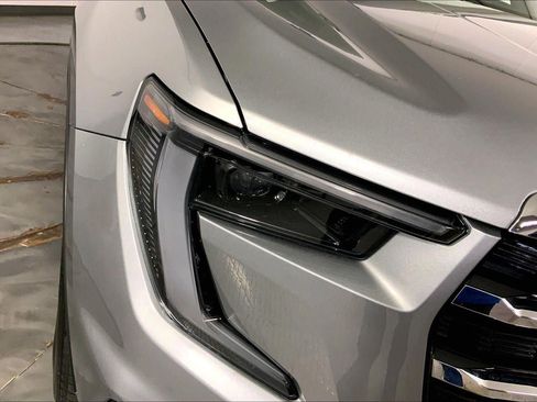Used 2025 GMC Acadia Elevation FWD image 27