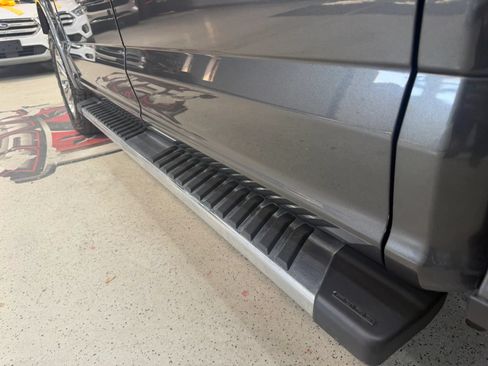 Used 2019 Ford F150 Lariat w/ Equipment Group 502A Luxury AWD/4WD image 23