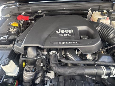 Used 2022 Jeep Wrangler Unlimited Sport AWD/4WD image 31