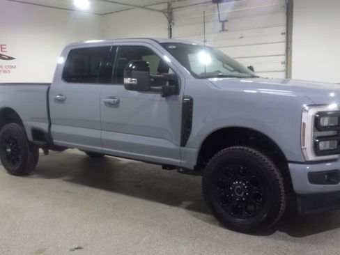 Used 2026 Ford F350 Lariat w/ Black Appearance Package AWD/4WD image 5