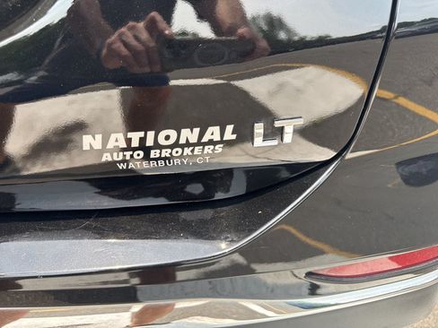 Used 2019 Chevrolet Equinox LT w/ Driver Convenience Package FWD image 39