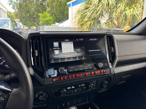 Used 2026 Nissan Frontier PRO-4X AWD/4WD image 17