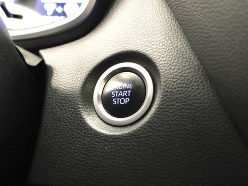 Used 2022 Toyota Corolla SE image 23