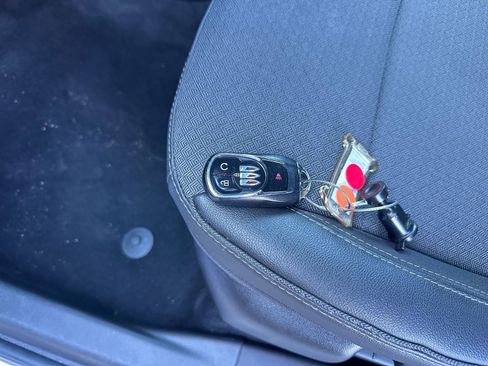 Used 2025 Buick Encore GX Preferred image 22