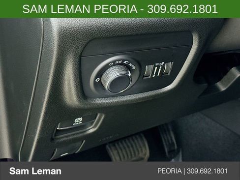 New 2025 Jeep Grand Cherokee Altitude image 10