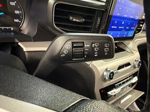 Certified 2023 Ford Explorer XLT w/ Equipment Group 202A AWD/4WD image 22