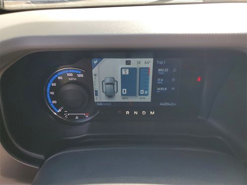 Used 2023 Ford Bronco Badlands image 13