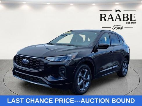Used 2023 Ford Escape ST-Line Select w/ Tech Pack #2 AWD/4WD image 3