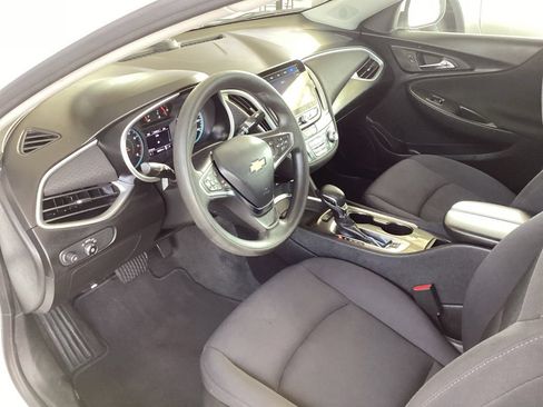 Used 2024 Chevrolet Malibu LT FWD image 30