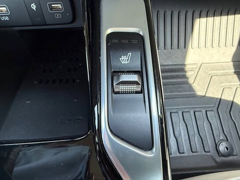 Used 2022 Kia Sorento SX AWD/4WD image 29