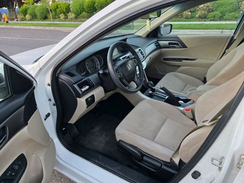 Used 2013 Honda Accord LX image 8