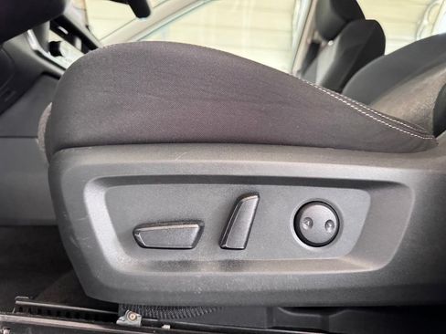 Used 2024 Nissan Rogue SV FWD image 7