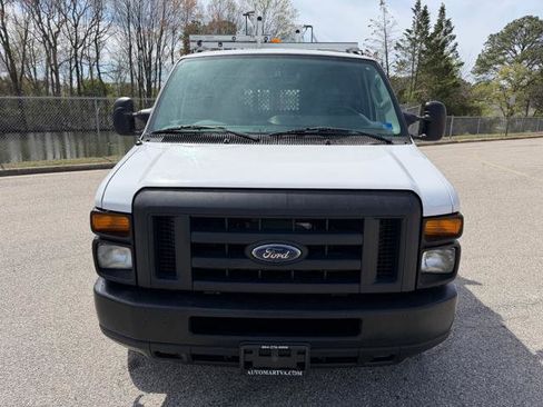 Used 2013 Ford E-150 and Econoline 150 image 2