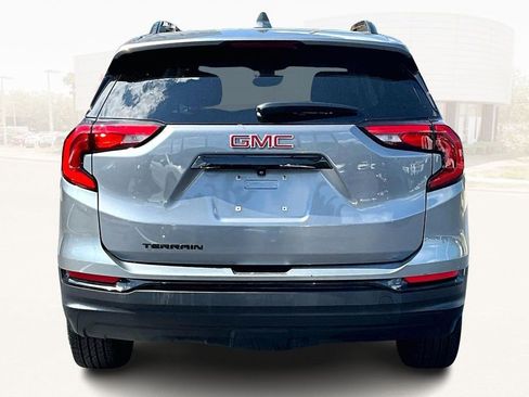 Used 2020 GMC Terrain SLE w/ Driver Convenience Package image 5