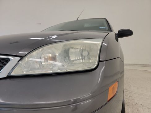 Used 2006 Ford Focus S FWD image 9