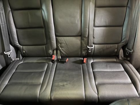 Used 2014 Volkswagen Tiguan S image 25