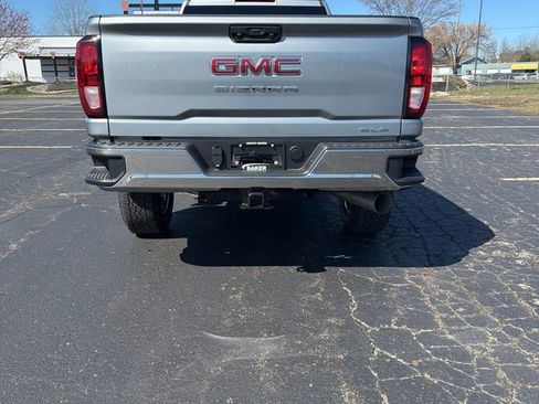 New 2026 GMC Sierra 2500 SLE image 6