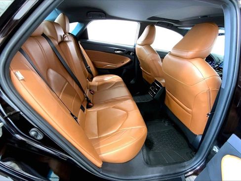 Used 2020 Toyota Avalon Limited FWD image 25