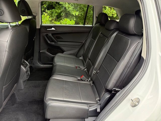 Used 2021 Volkswagen Tiguan SE R-Line AWD/4WD image 14