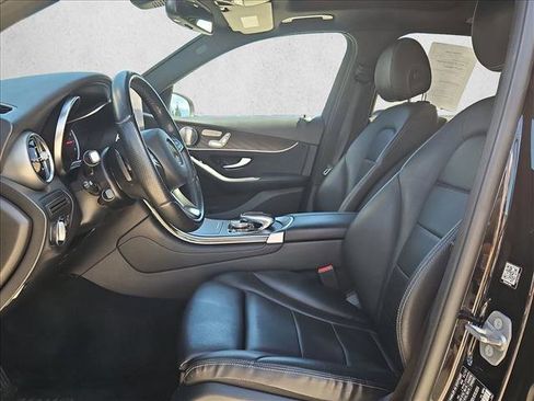 Used 2017 Mercedes-Benz GLC 300 4MATIC image 16