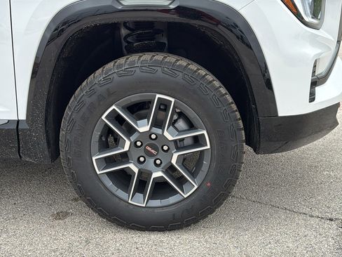 New 2026 GMC Terrain AT4 w/ Convenience Package III AWD/4WD image 25