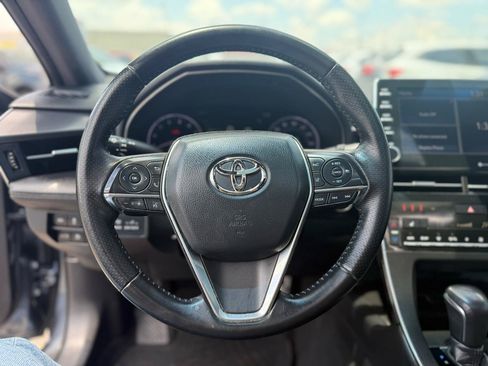 Used 2020 Toyota Avalon XSE FWD image 16