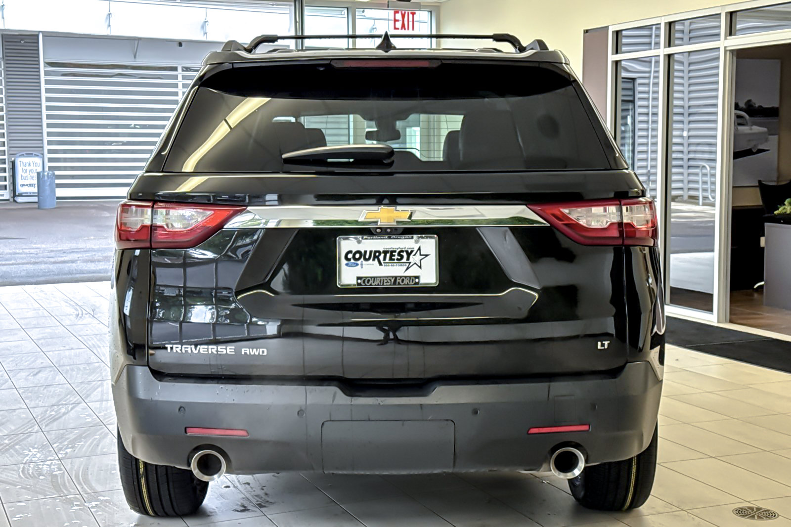 Used 2020 Chevrolet Traverse LT w/ LT Premium Package AWD/4WD image 5