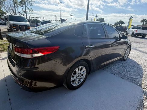 Used 2018 Kia Optima LX FWD image 6