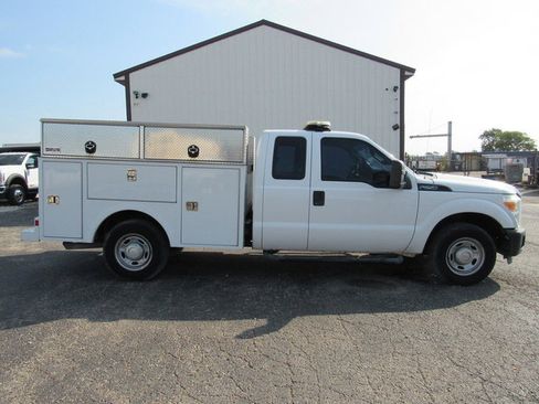 Used 2016 Ford F250 XL RWD image 2