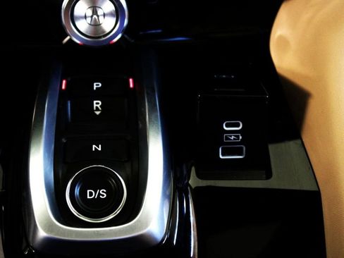 Used 2023 Acura MDX FWD w/ Technology Package image 29