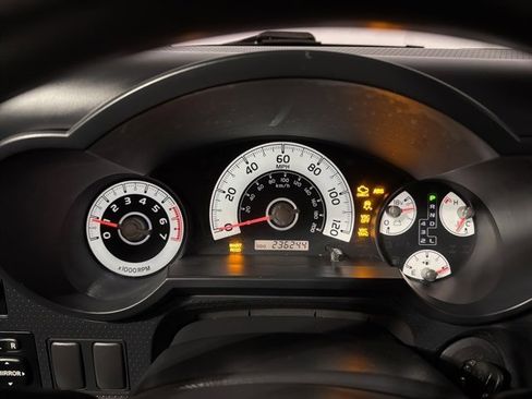 Used 2007 Toyota FJ Cruiser 4WD image 20