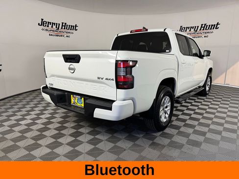 Used 2024 Nissan Frontier SV AWD/4WD image 6