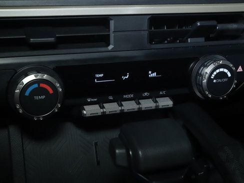 Used 2024 Toyota Tacoma SR image 26