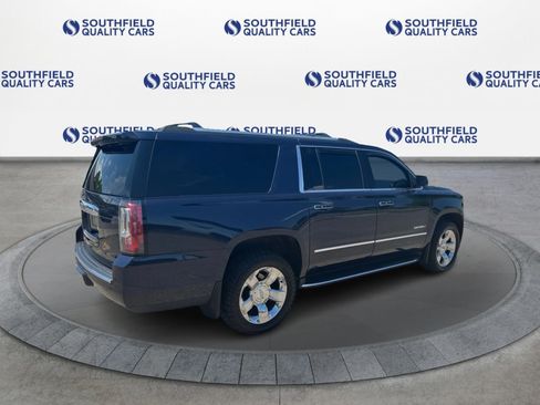 Used 2020 GMC Yukon XL Denali w/ Open Road Package AWD/4WD image 7