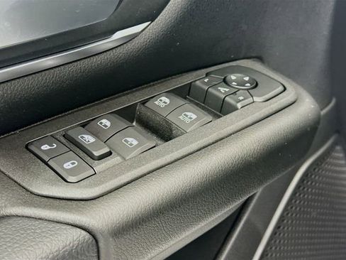 New 2026 RAM 1500 4x4 Crew Cab image 18