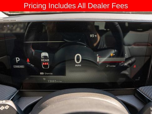Used 2025 Nissan Kicks SR AWD/4WD image 17