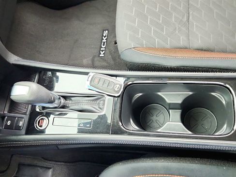 Used 2024 Nissan Kicks SR image 37