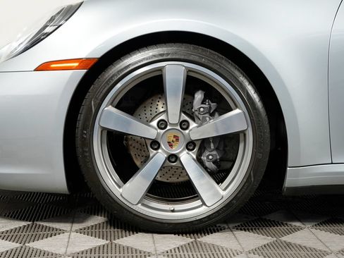 Certified 2022 Porsche 911 Carrera 4 AWD/4WD image 15