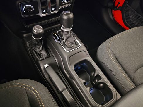 New 2026 Jeep Wrangler Sport AWD/4WD image 32