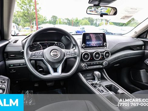 Used 2024 Nissan Sentra SV FWD image 27