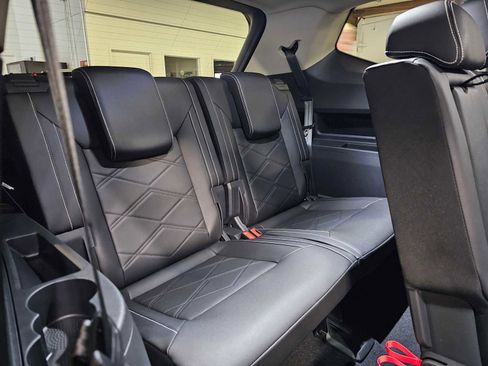 New 2026 Volkswagen Atlas SE image 14