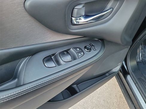 Certified 2021 Nissan Murano S image 16