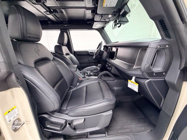 Used 2025 Ford Bronco Badlands w/ Sasquatch Package AWD/4WD image 25
