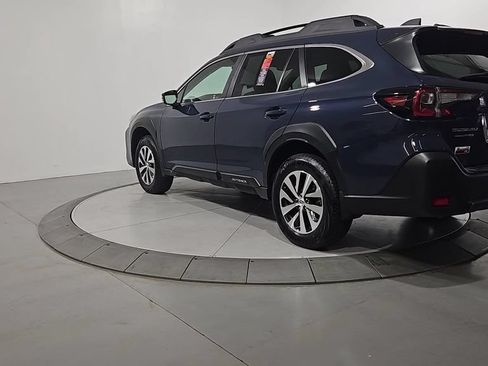 Certified 2025 Subaru Outback Premium AWD/4WD image 3
