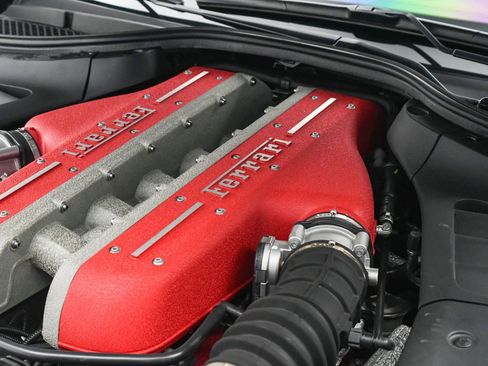 Certified 2016 Ferrari FF image 34