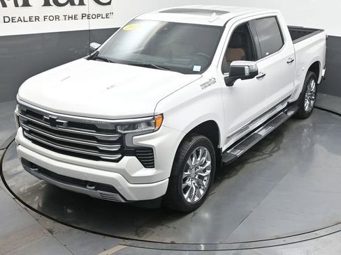 Used 2023 Chevrolet Silverado 1500 High Country w/ High Country Premium Package AWD/4WD image 44