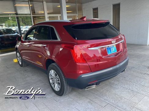 Used 2019 Cadillac XT5 Luxury FWD image 3