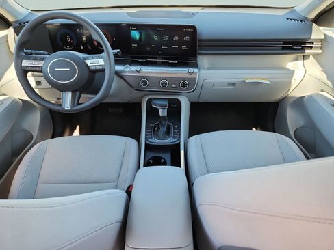 New 2026 Hyundai Kona SE FWD image 11