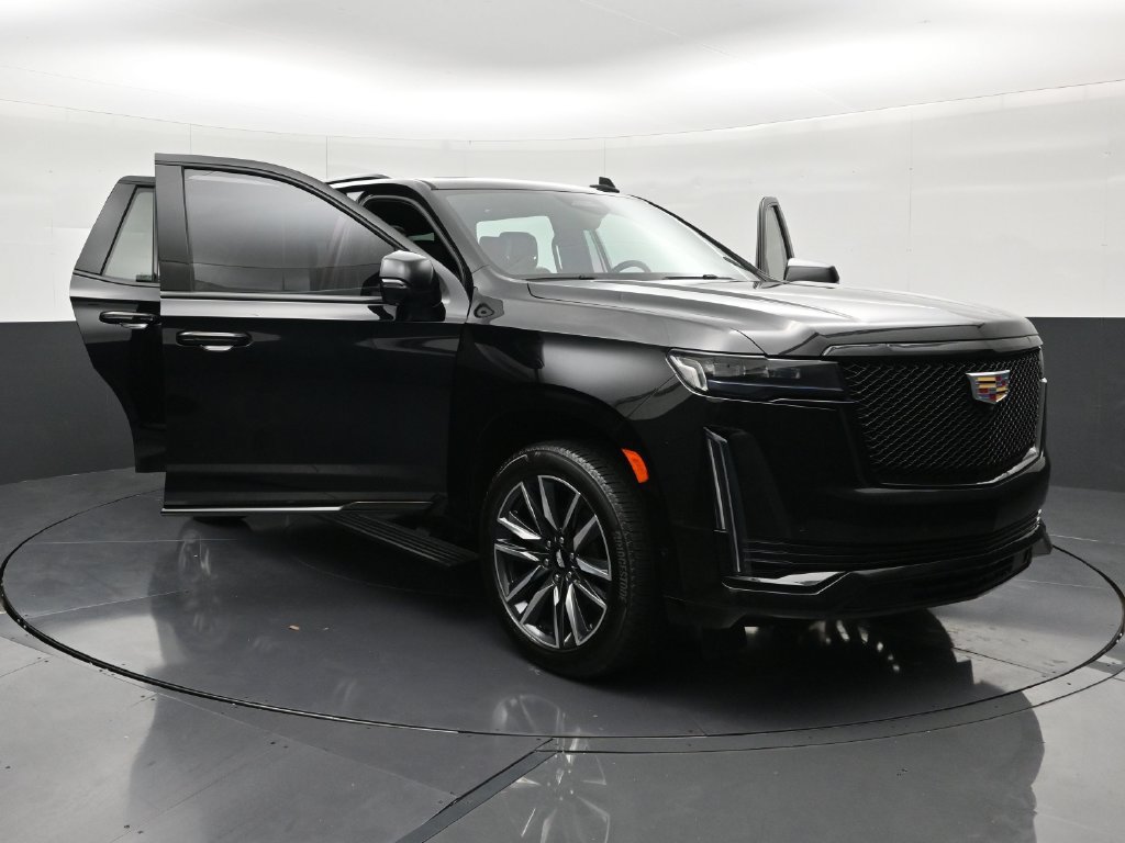 Used 2021 Cadillac Escalade Sport Platinum w/ Heavy-Duty Trailer Package RWD image 32