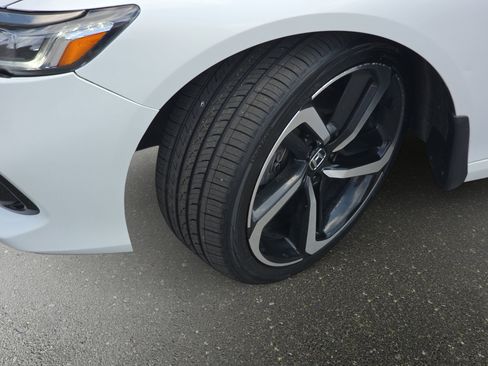 Used 2022 Honda Accord Sport image 33